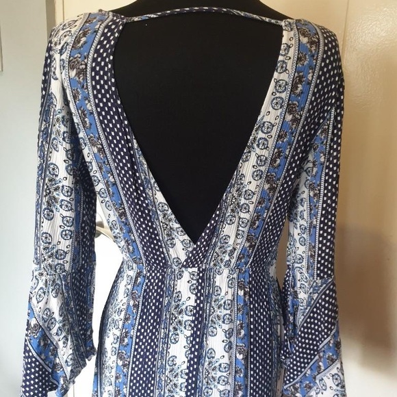 H&M Boho Dress NWT Size 4 Lace Up Front Deep V Back - Picture 3 of 6